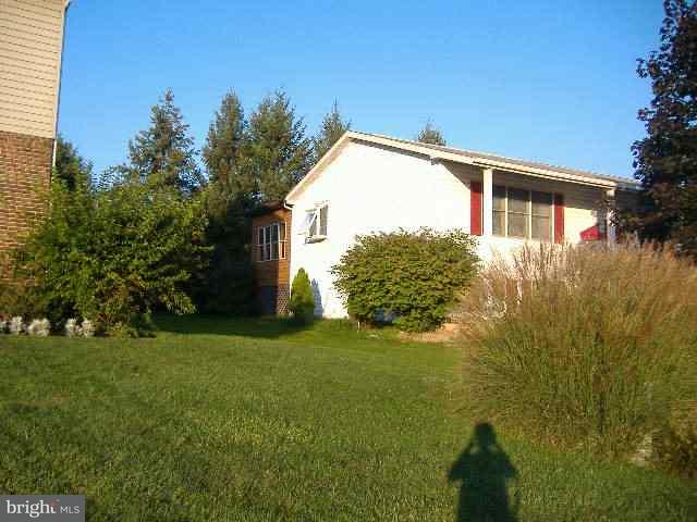 1787 Mountain View Road Middletown, PA 17057 - Photo 2 of 8 Gallery Image 2