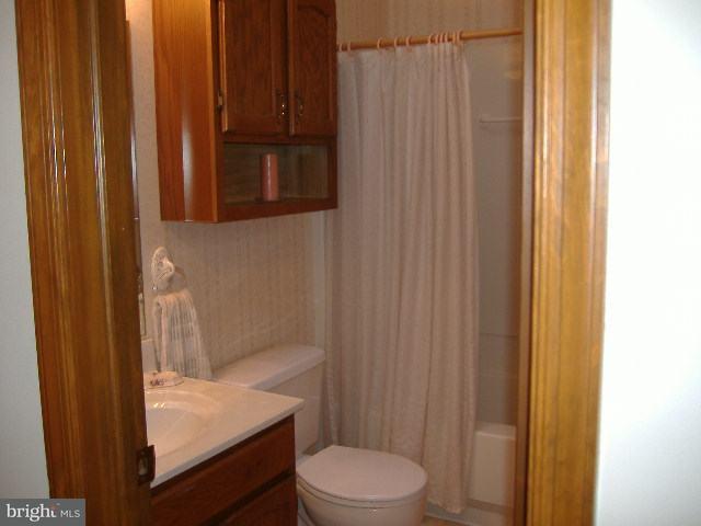 1787 Mountain View Road Middletown, PA 17057 - Photo 4 of 8 Gallery Image 4