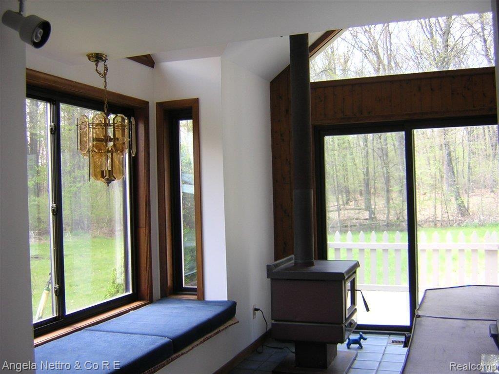 43650 Willis Road Belleville, MI 48111 - Photo 11 of 25 43650 willis family F.P.