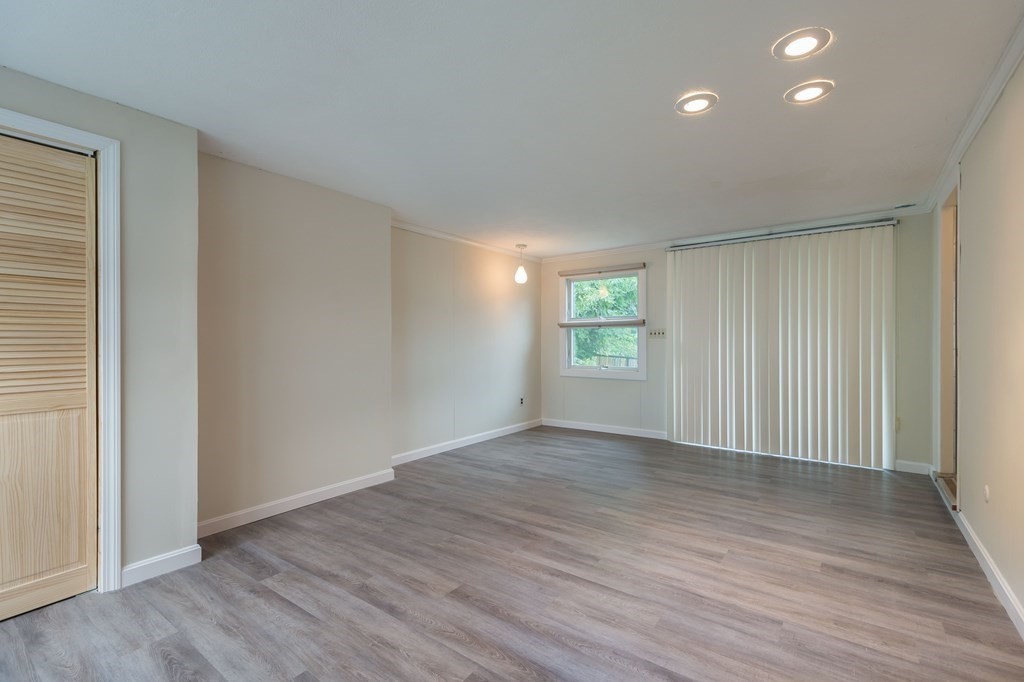 118 Cook Avenue Chelsea, MA 02150 - Photo 15 of 24