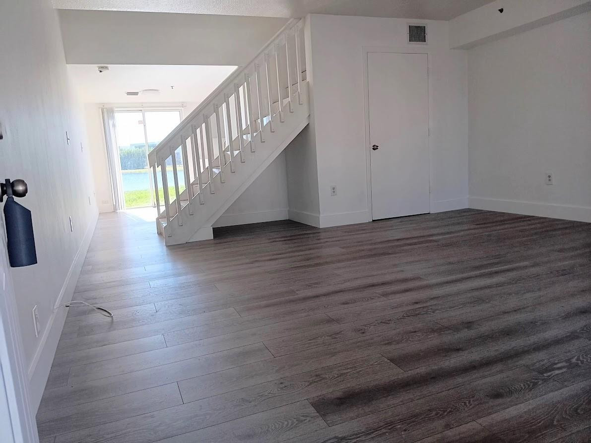 150 Riviera Circle Weston, FL 33326 - Photo 6 of 10 Photo 6
