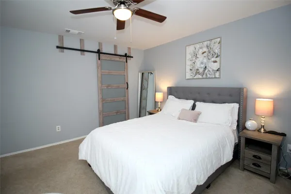 $1,350 | 9707 Richmond Avenue, Unit 104, Houston, TX 77063