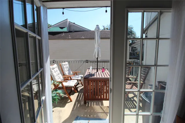 $1,500 | 9707 Richmond Avenue, Unit 104, Houston, TX 77063