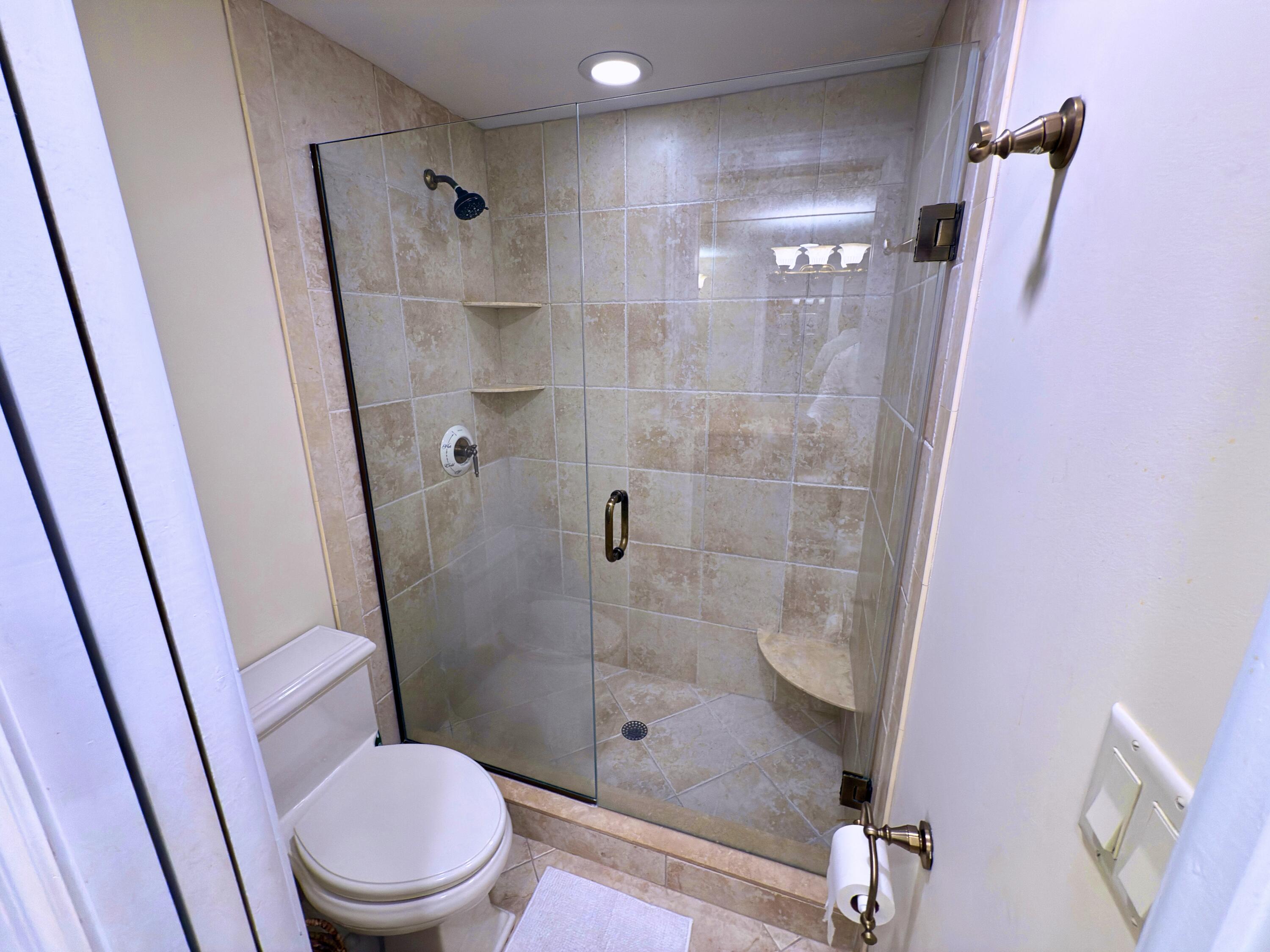 406 Bridgewood Court Boca Raton, FL 33434 - Photo 35 of 76 2-M-BTH-3