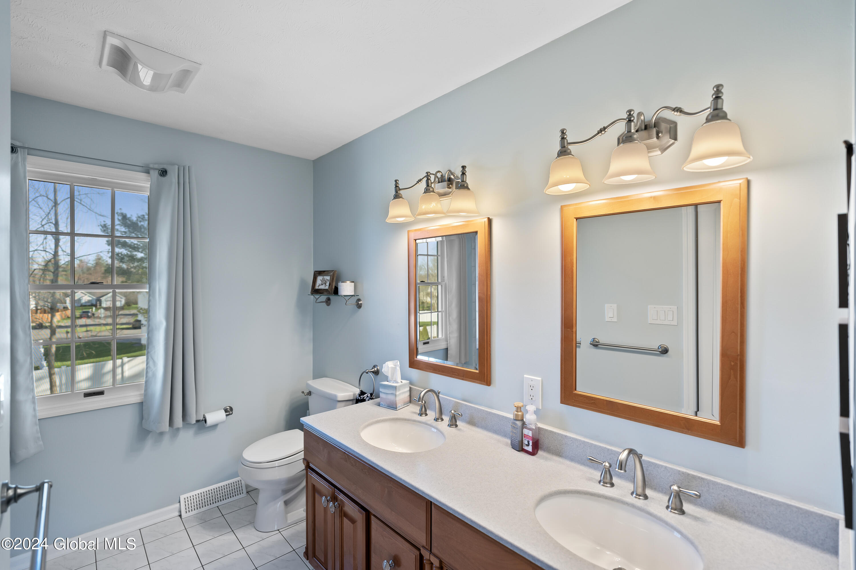 10 Squire Road Colonie, NY 12304 - Photo 35 of 57 DSC08218