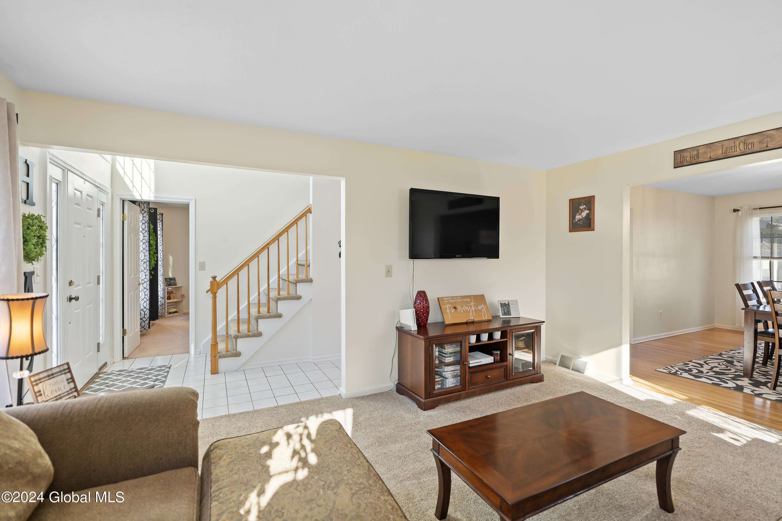 10 Squire Road Colonie, NY 12304 - Photo 8 of 57 DSC08131