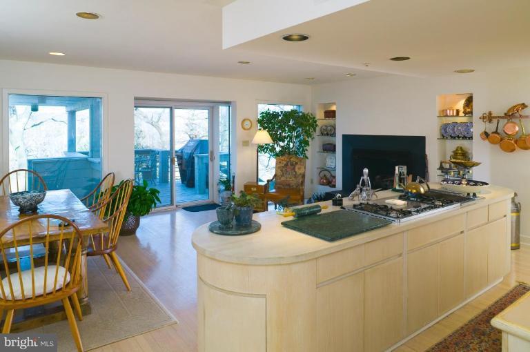407 Chain Bridge Road McLean, VA 22101 - Photo 14 of 26 Kitchen
