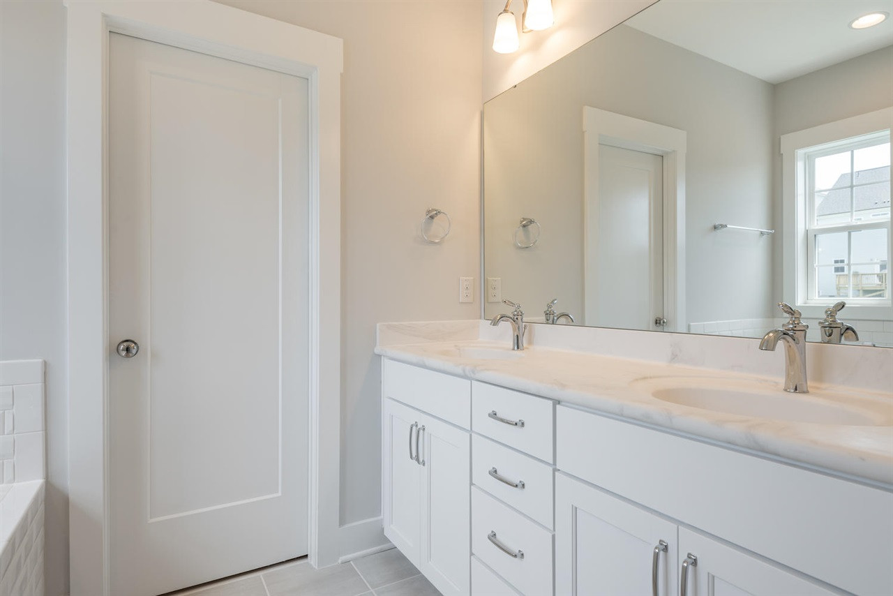 208 Cardinal Ridge Road Chapel Hill, NC 27516 - Photo 14 of 23 Master Bath