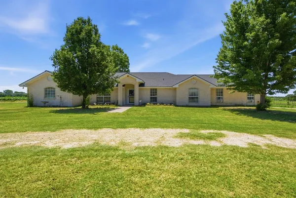 $1,599,000 | 1640 County Road 185, Stephenville, TX 76401