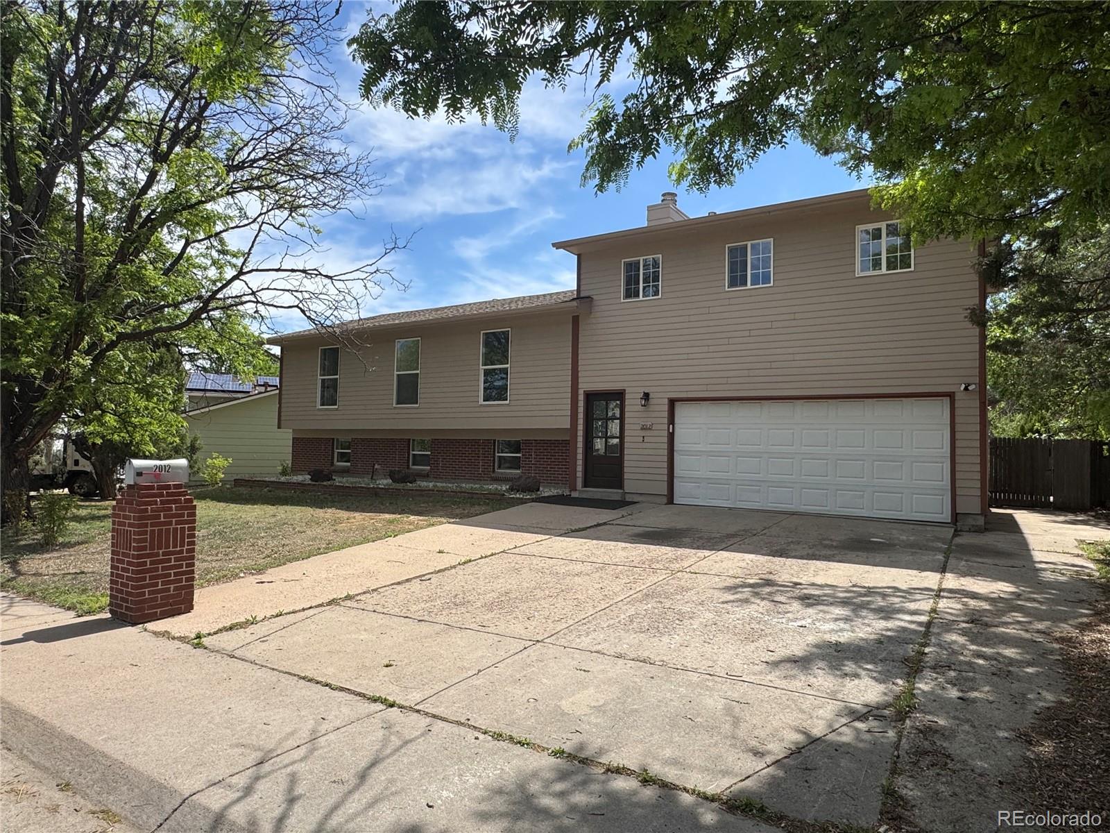 2012 South Ivory Street Aurora, CO 80013 - Photo 10 of 37