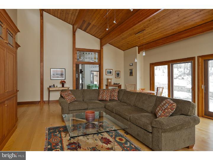 5641 Private Road Doylestown, PA 18902 - Photo 6 of 25 Gallery Image 6