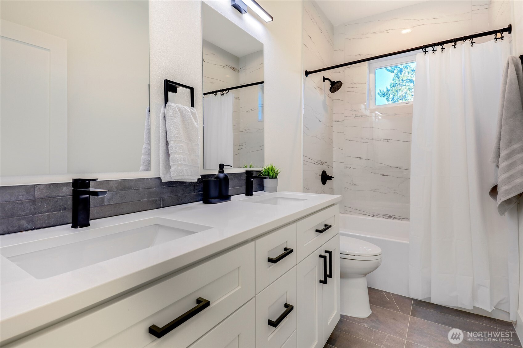 10618 East Riverside Drive Bothell, WA 98011 - Photo 13 of 20