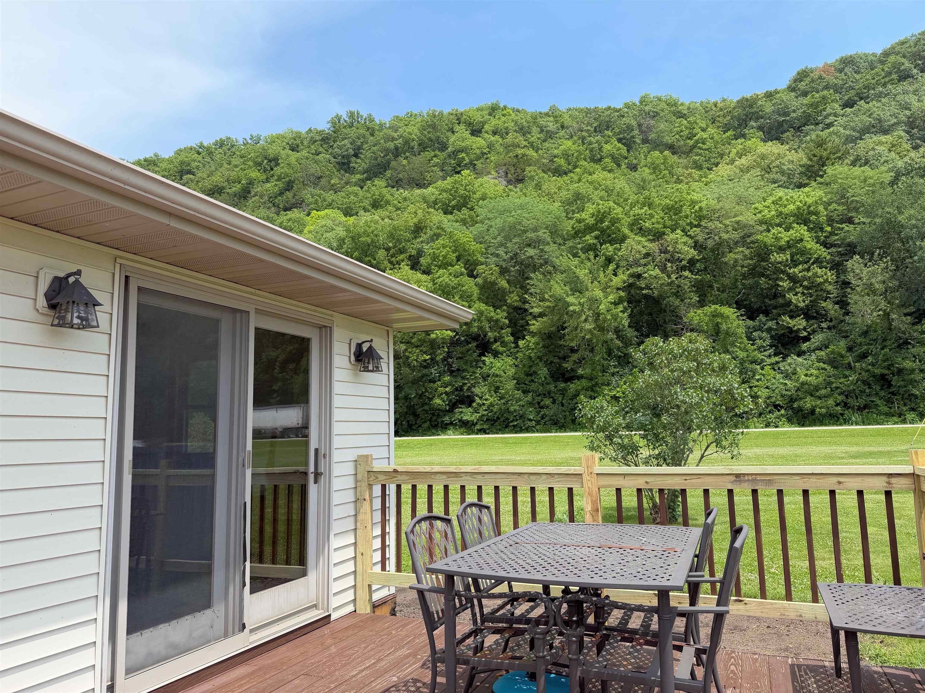 63823 Meadow Lane Prairie du Chien, WI 53821 - Photo 5 of 29