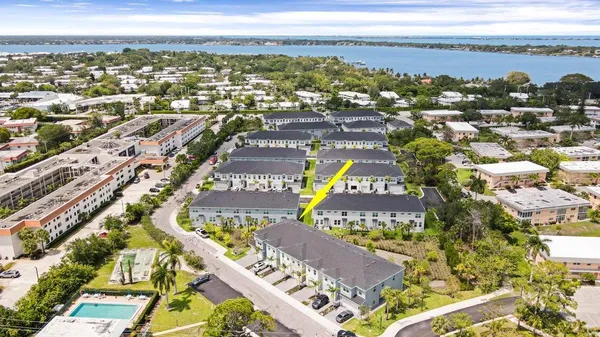 $3,100 | 1875 Southeast Ocean Cove Way, Stuart, FL 34996