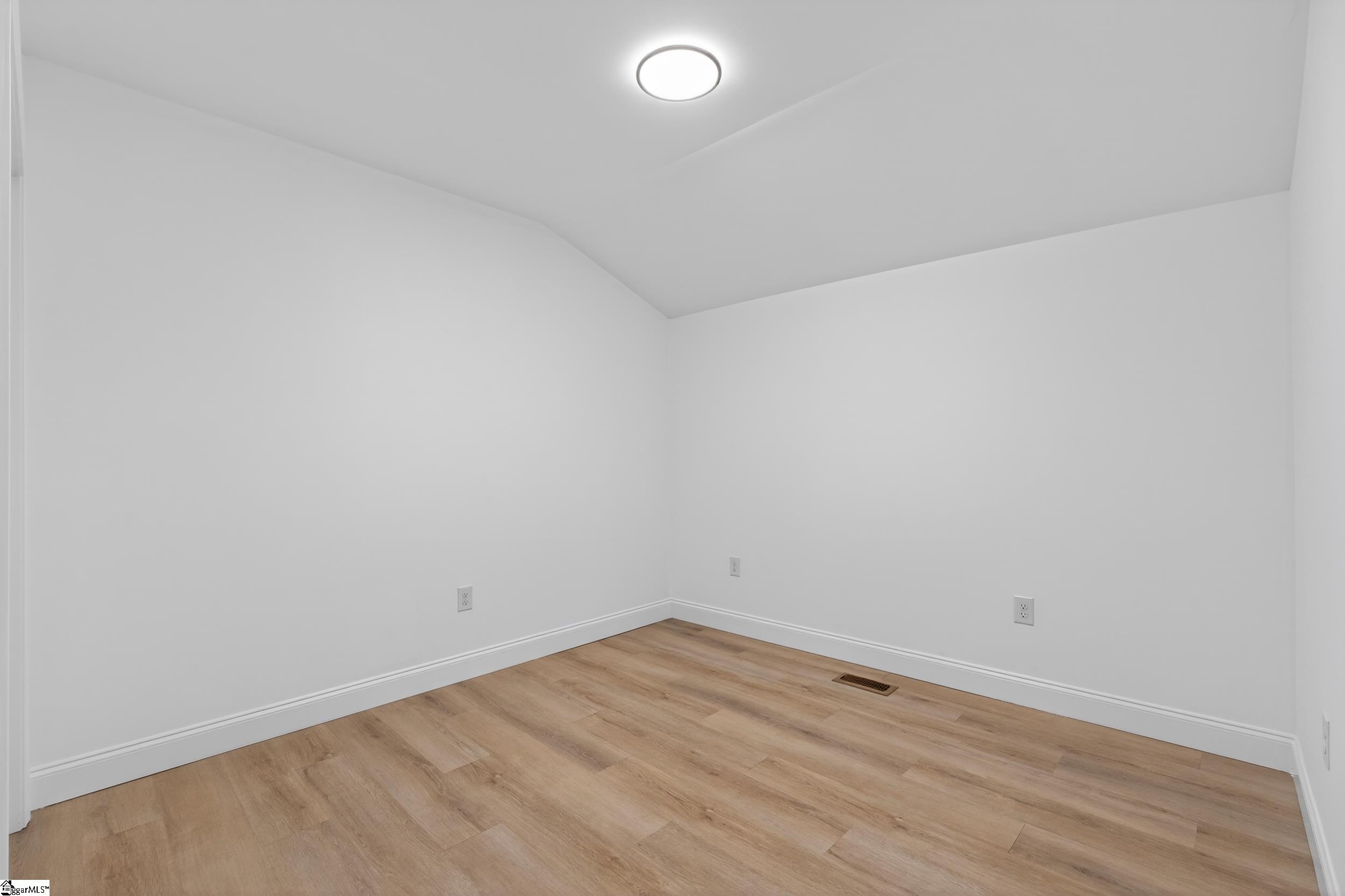 583 Berry Road Boiling Springs, SC 29316 - Photo 21 of 37
