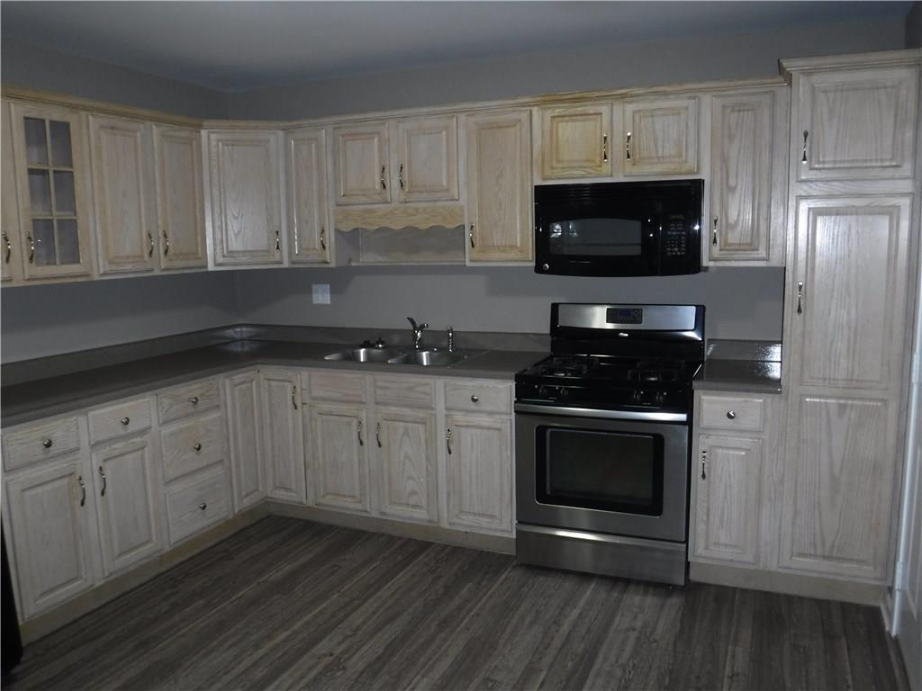 2620 Ebbie Road Indianapolis, IN 46219 - Photo 9 of 30 Gallery Image 9