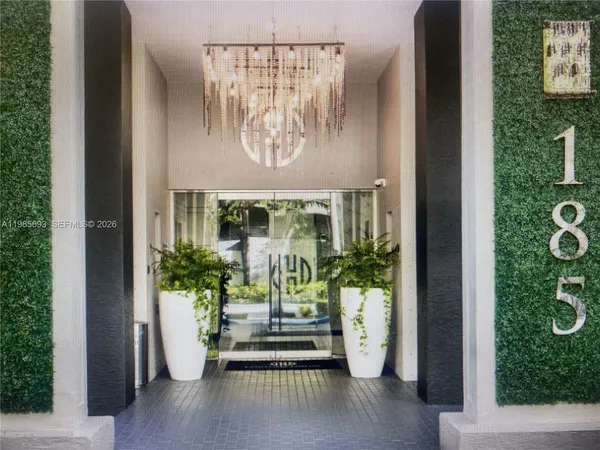 $3,600 | 185 Southeast 14th Terrace, Unit 1905, Miami, FL 33131