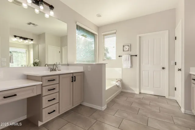 $830,000 | 3955 East Mesquite Street, Gilbert, AZ 85296