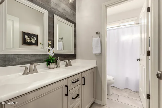 $830,000 | 3955 East Mesquite Street, Gilbert, AZ 85296