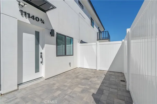 $1,999 | 11140 Woodley Avenue, Unit 1/4, Granada Hills, CA 91344