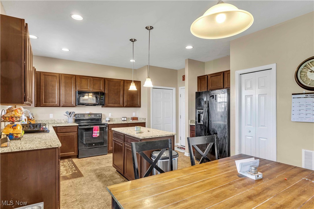 6621 Talon Way North Ridgeville, OH 44039 - Photo 6 of 32