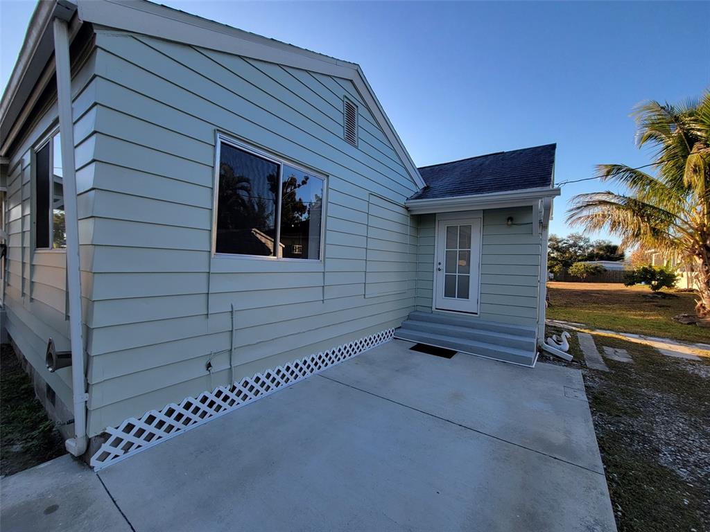 144 Mt Pleasant Road Nokomis, FL 34275 - Photo 5 of 25