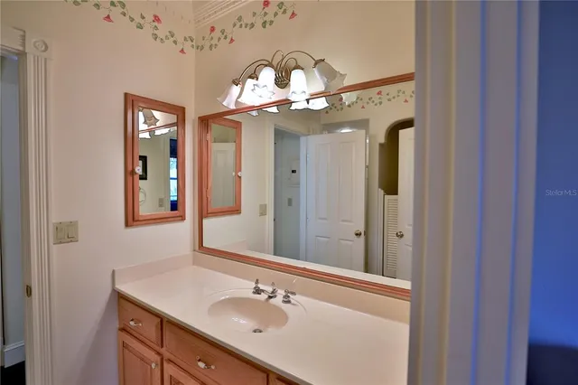 $7,800,000 | 15551 Northwest Highway 225, Reddick, FL 32686