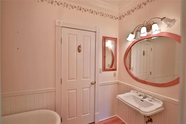 $7,800,000 | 15551 Northwest Highway 225, Reddick, FL 32686