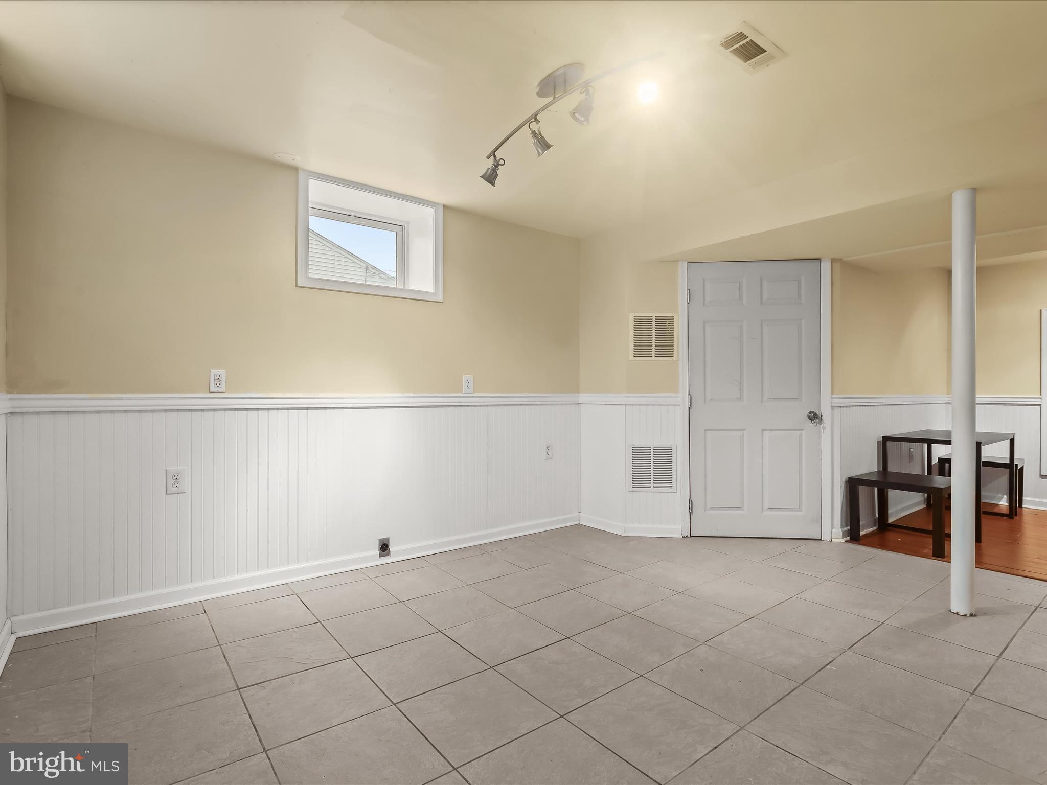 11724 Emack Road Beltsville, MD 20705 - Photo 22 of 41 Hobby area