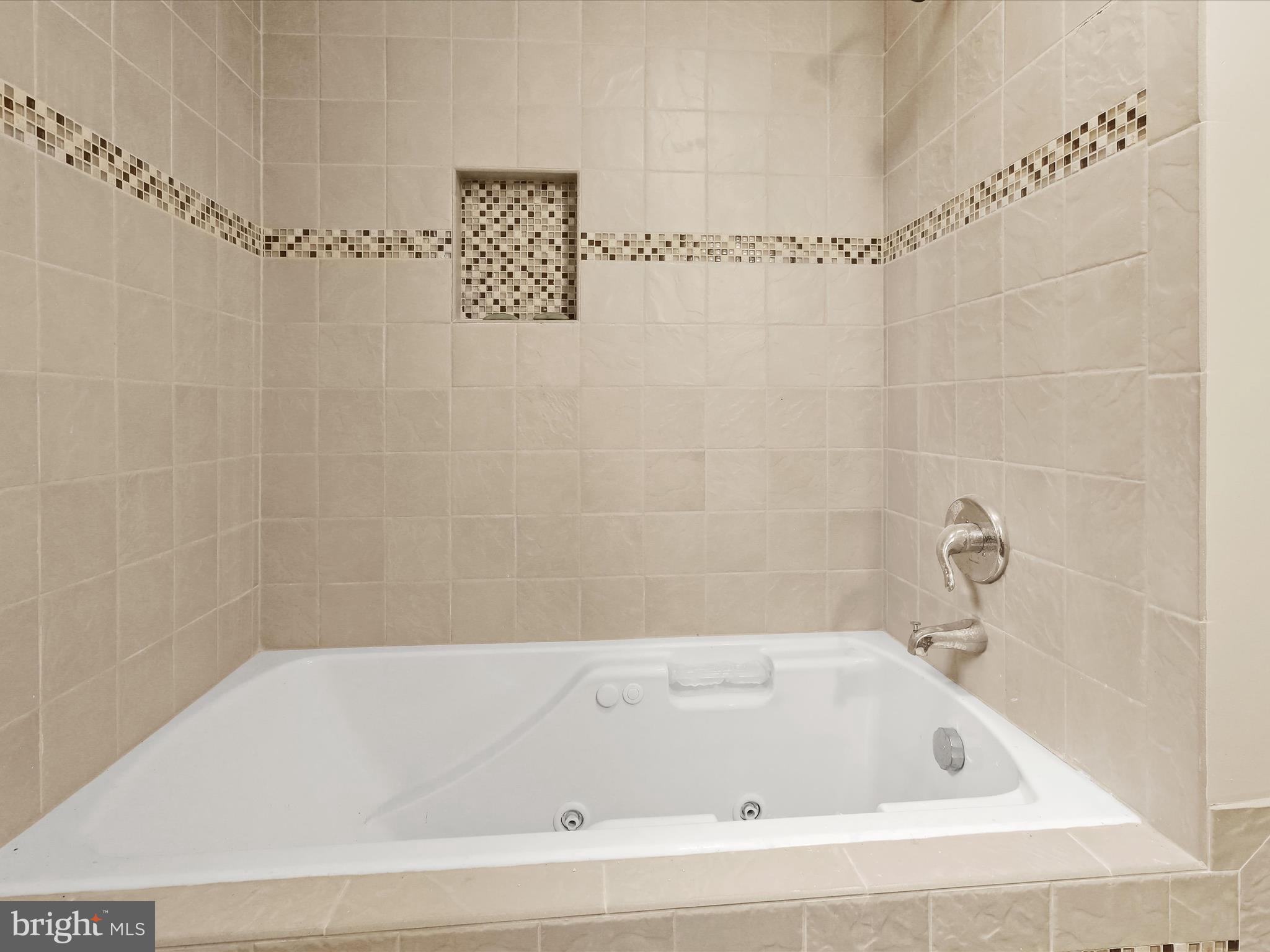 11724 Emack Road Beltsville, MD 20705 - Photo 27 of 41 Decorative tile inlay