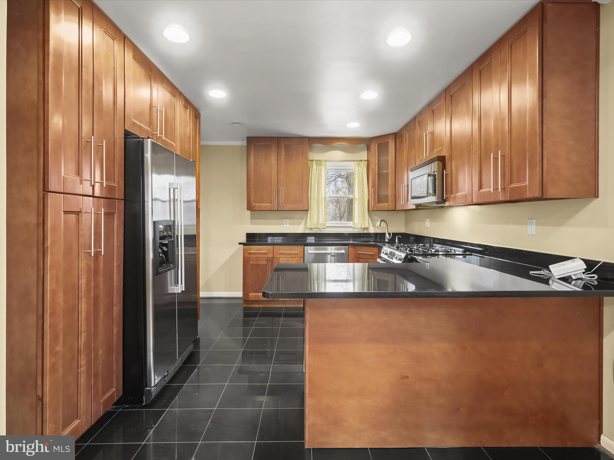 Beautifully updated kitchen