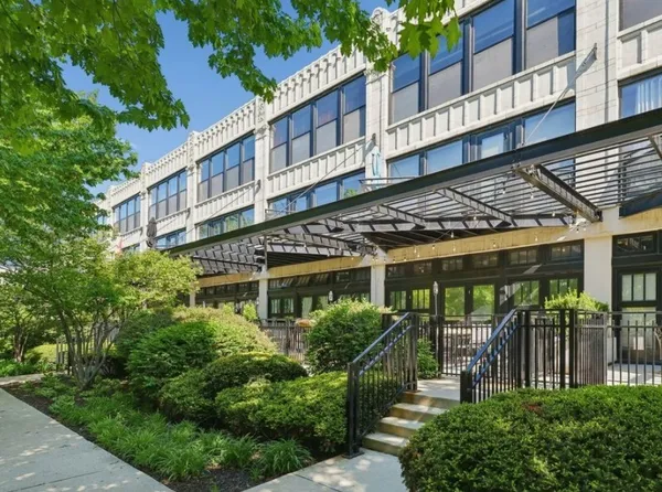 $369,000 | 1070 West 15th Street, Unit 148, Chicago, IL 60608
