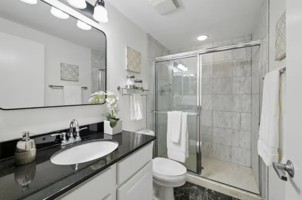 $369,000 | 1070 West 15th Street, Unit 148, Chicago, IL 60608