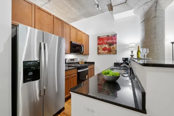 $369,000 | 1070 West 15th Street, Unit 148, Chicago, IL 60608