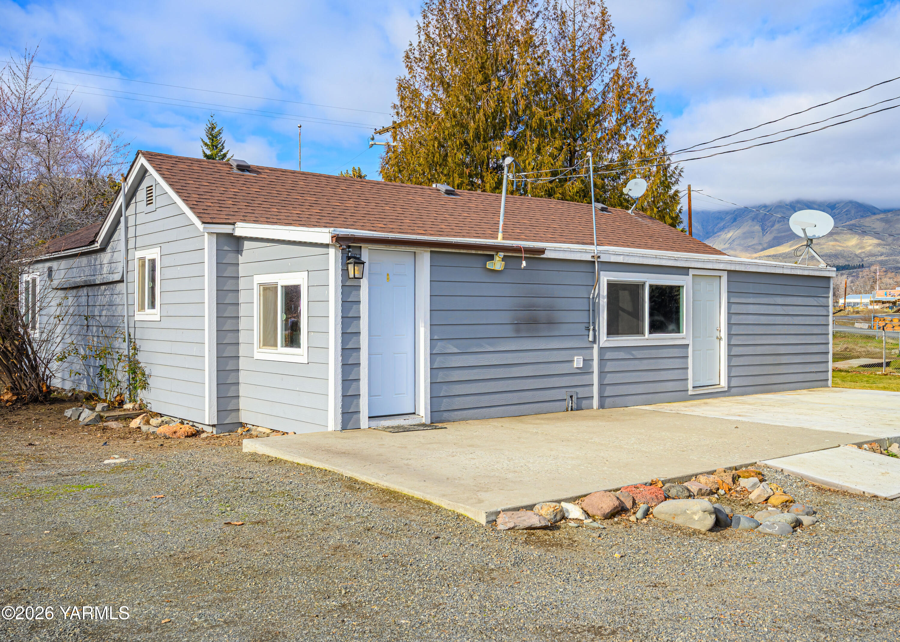 10063 South Naches Road Naches, WA 98937 - Photo 19 of 24 #18 Back of home