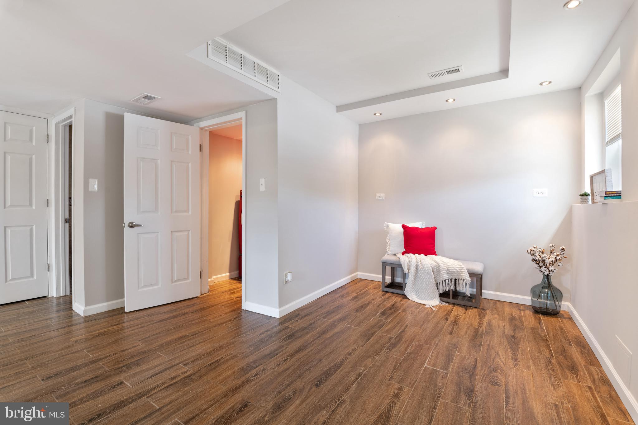 1220 Landover Road Baltimore, MD 21237 - Photo 26 of 38