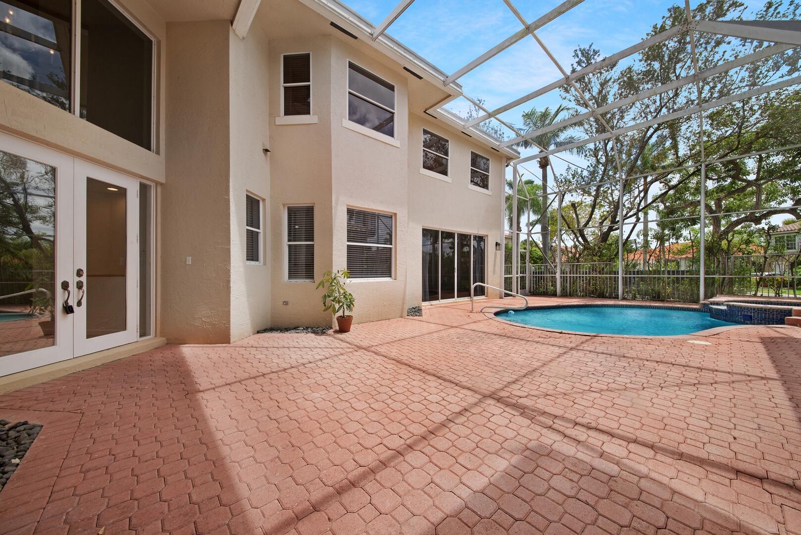 10825 Ravel Court Boca Raton, FL 33498 - Photo 33 of 48 Courtyard