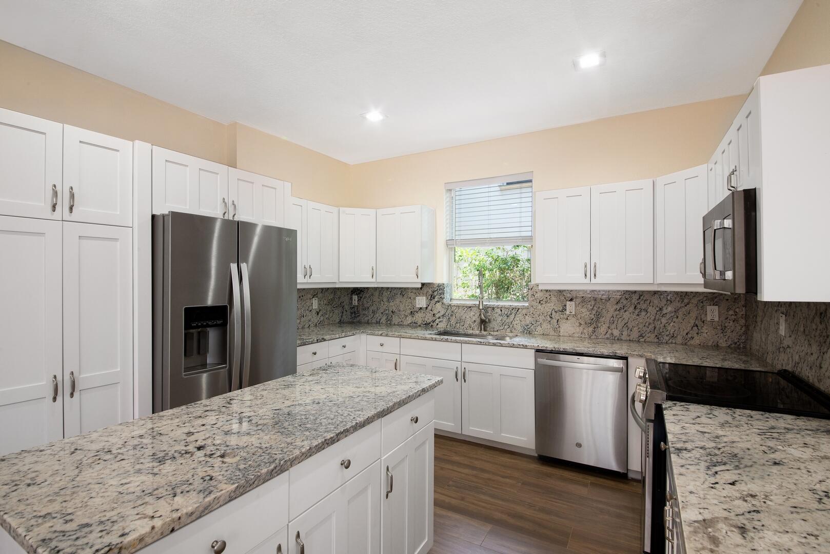 10825 Ravel Court Boca Raton, FL 33498 - Photo 7 of 48 Granite Countertops