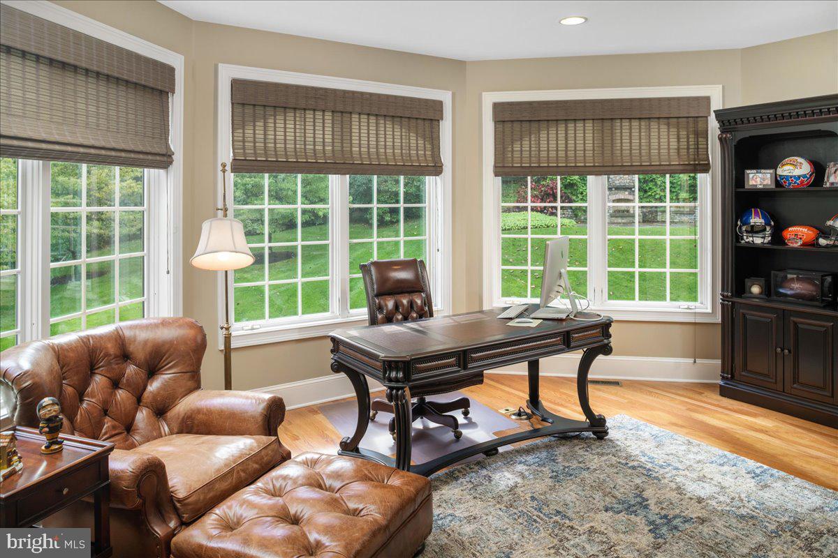 2155 Aquetong Road New Hope, PA 18938 - Photo 23 of 53 Main Level Office