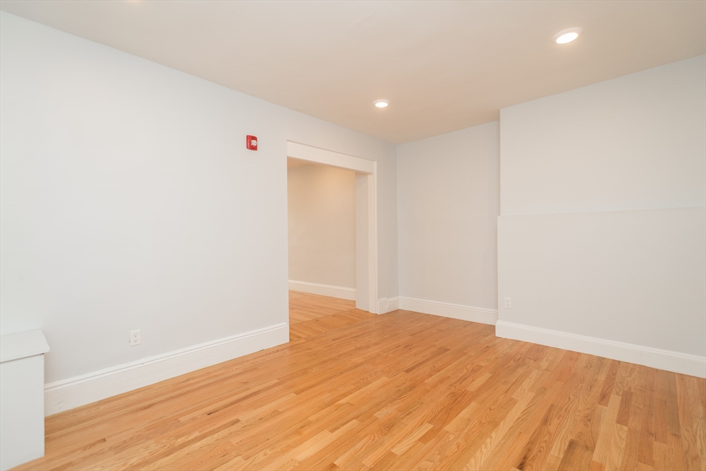 1620 Beacon Street Brookline, MA 02446 - Photo 12 of 41