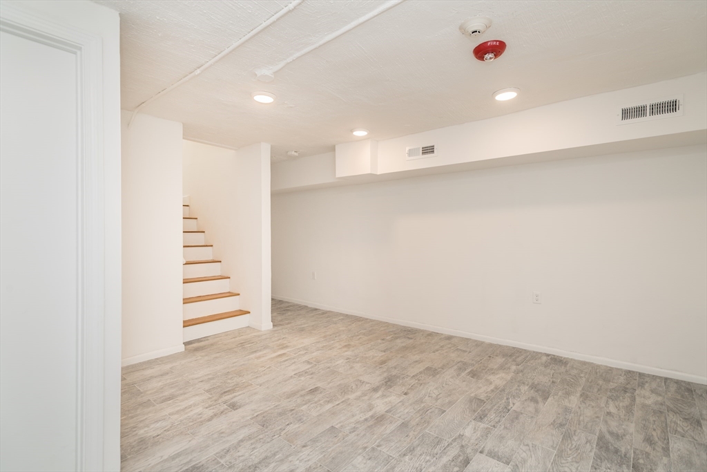 1620 Beacon Street Brookline, MA 02446 - Photo 10 of 41