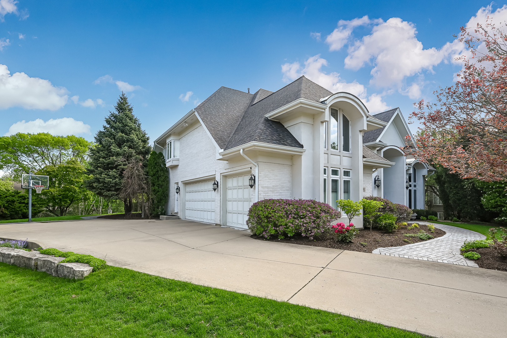 9 Clubside Court Burr Ridge, IL 60527 - Photo 3 of 46 Gallery Image 3