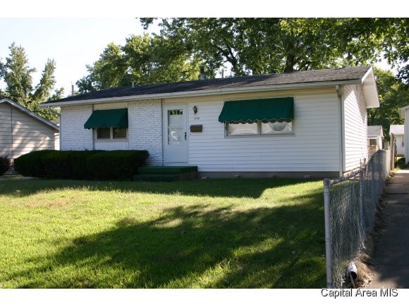 1720 Fairfield Drive Springfield, IL 62702 - Photo 1 of 19 Gallery Image 1