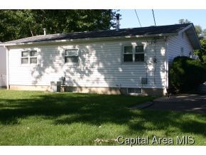 1720 Fairfield Drive Springfield, IL 62702 - Photo 2 of 19 Gallery Image 2