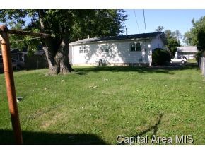 1720 Fairfield Drive Springfield, IL 62702 - Photo 3 of 19 Gallery Image 3