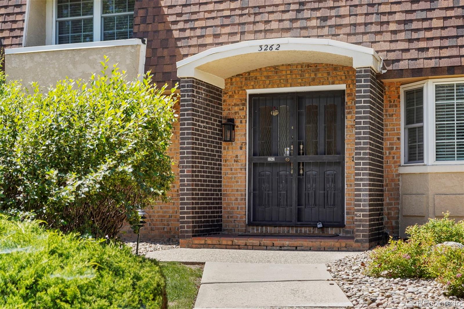 3262 South Oneida Way Denver, CO 80224 - Photo 2 of 25