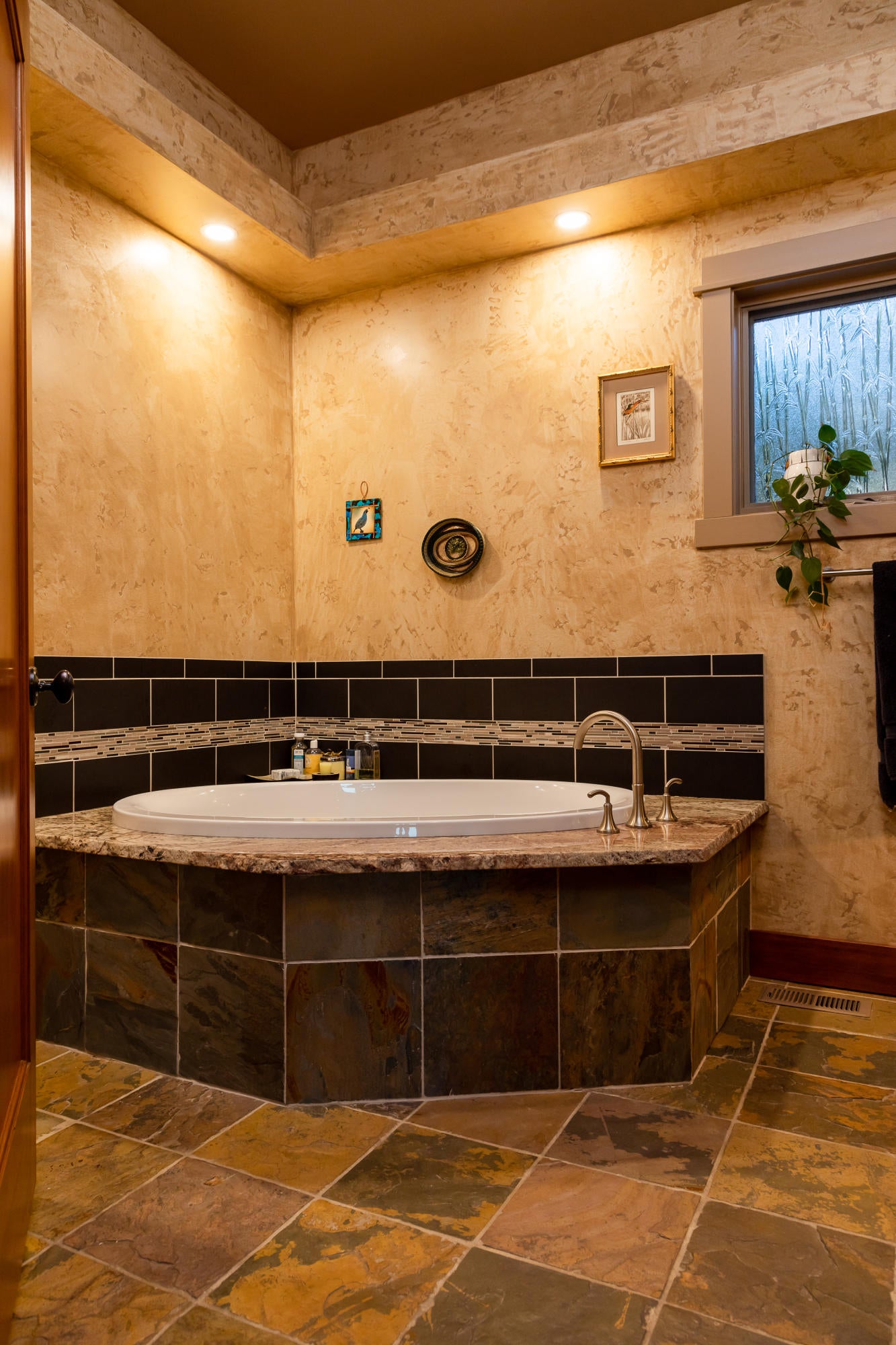 4625 Cooper's Hawk Road Klamath Falls, OR 97601 - Photo 16 of 64 4625CoopersHawkRd.-36