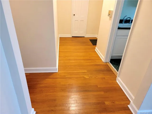 $2,150 | 1815 Palmer Road, Unit 1W, Larchmont, NY 10538