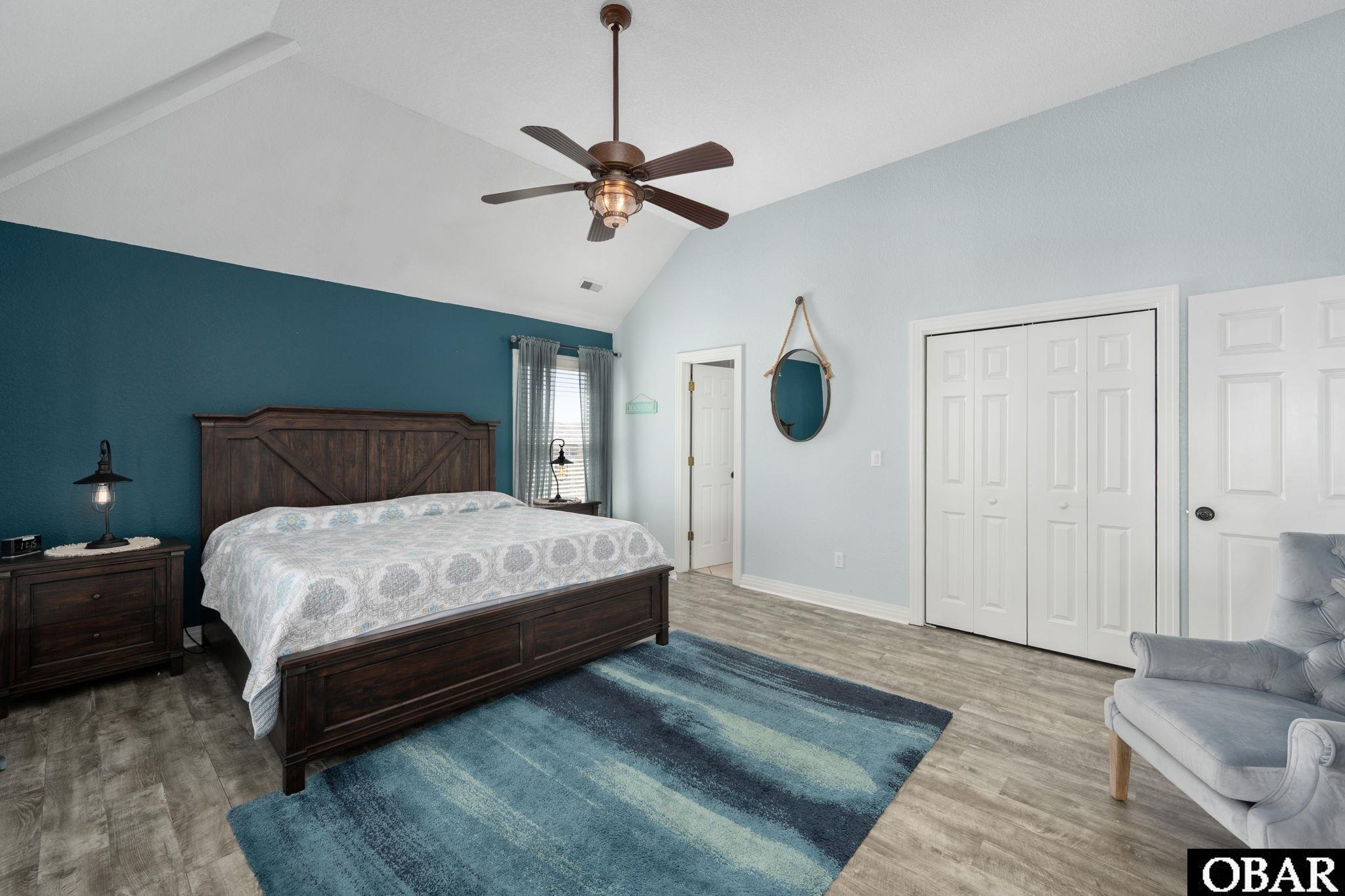 718 Moon Gate Lane, Unit 50 Corolla, NC 27927 - Photo 18 of 50 Primary en Suite