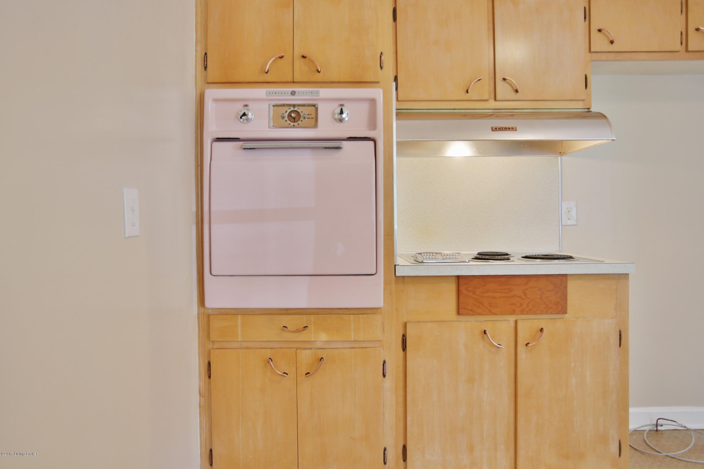 9004 Waltlee Road Louisville, KY 40291 - Photo 14 of 41 14